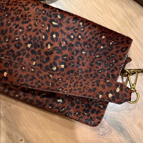 Madewell Flap Leopard Calf Hair Crossbody Convertible Bag - Picture 4 of 8